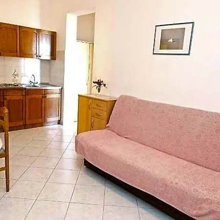 981 Hotel 4*